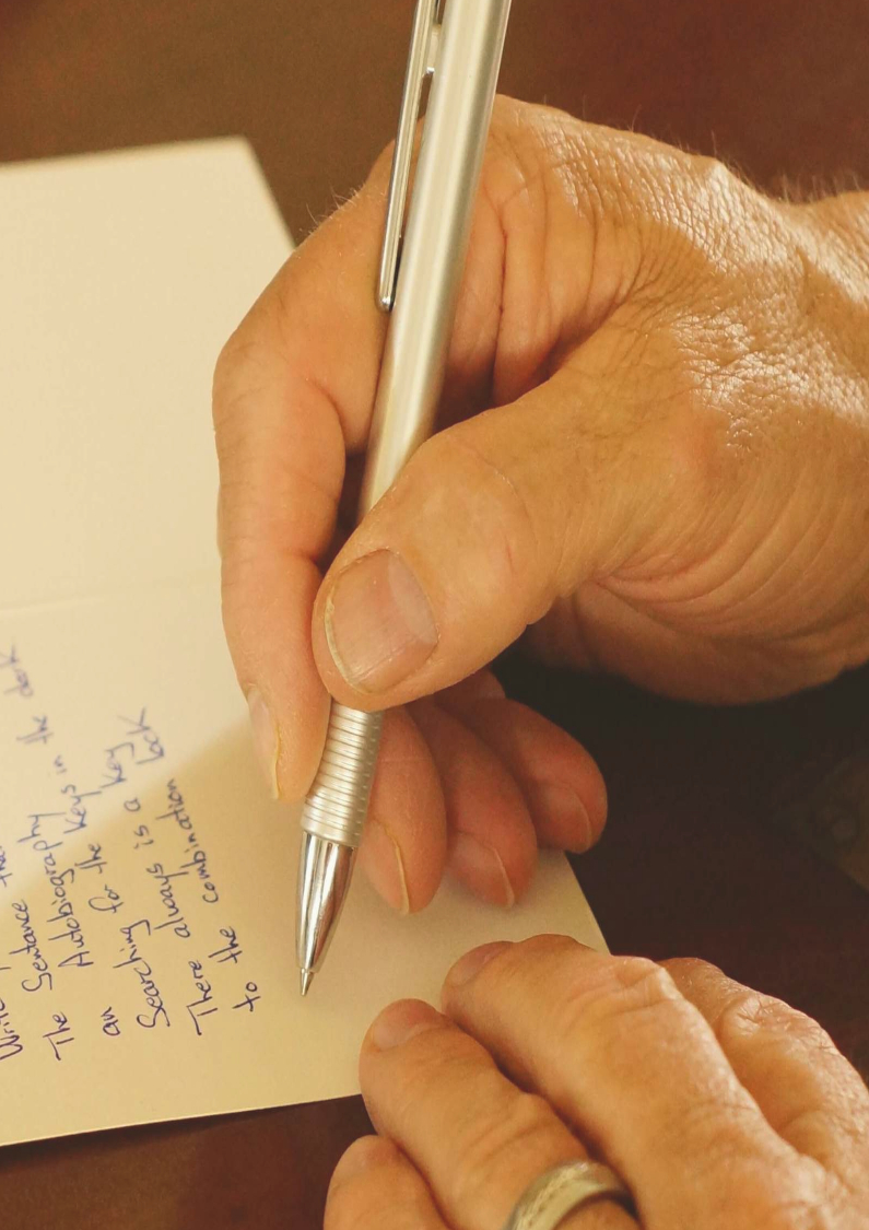 handwriting a card Image